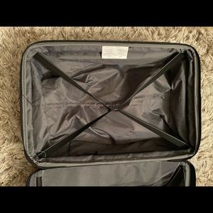 Samsonite Spin Tech 4.0 roller luggage 29’